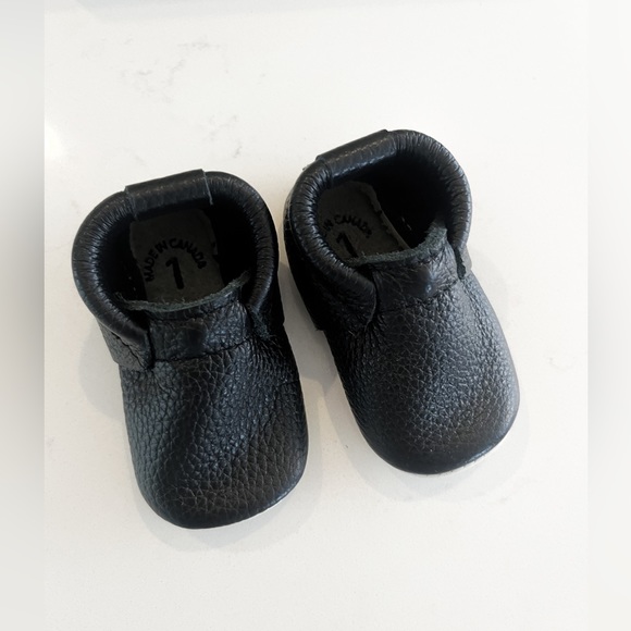 minimoc Other - Minimoc (heyfolks) baby slipper moccasins